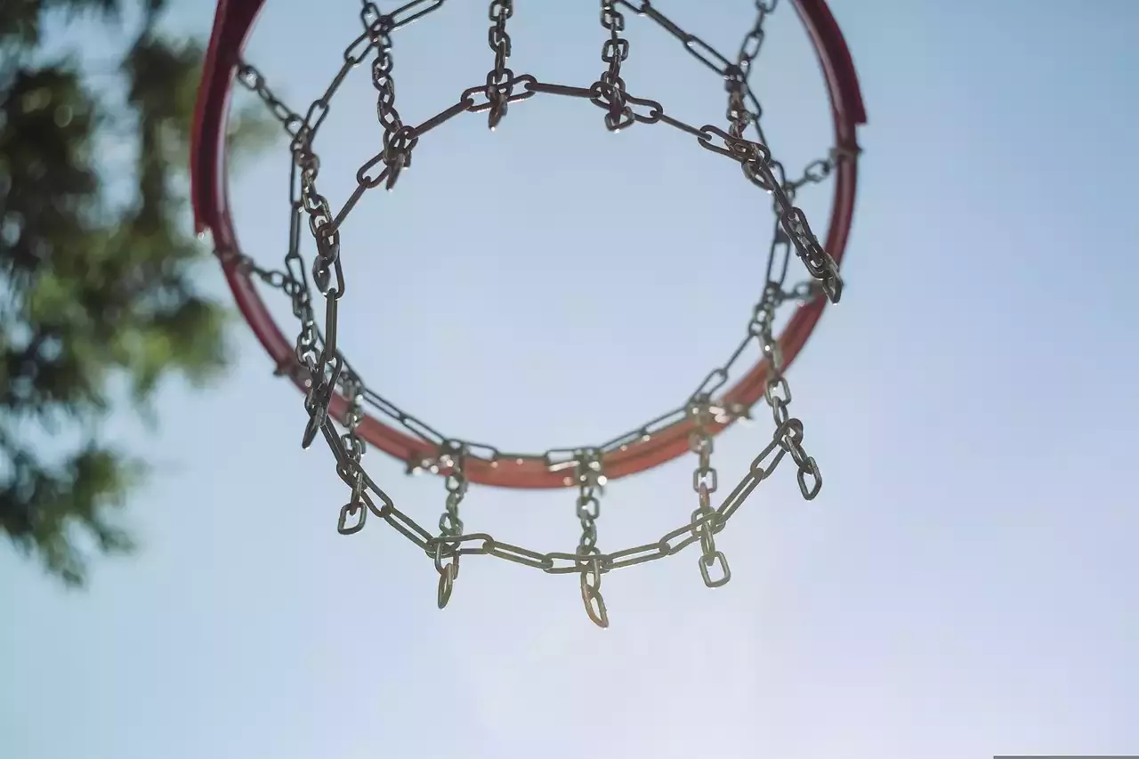 Körperliche und geistige Vorteile des Basketballspielens